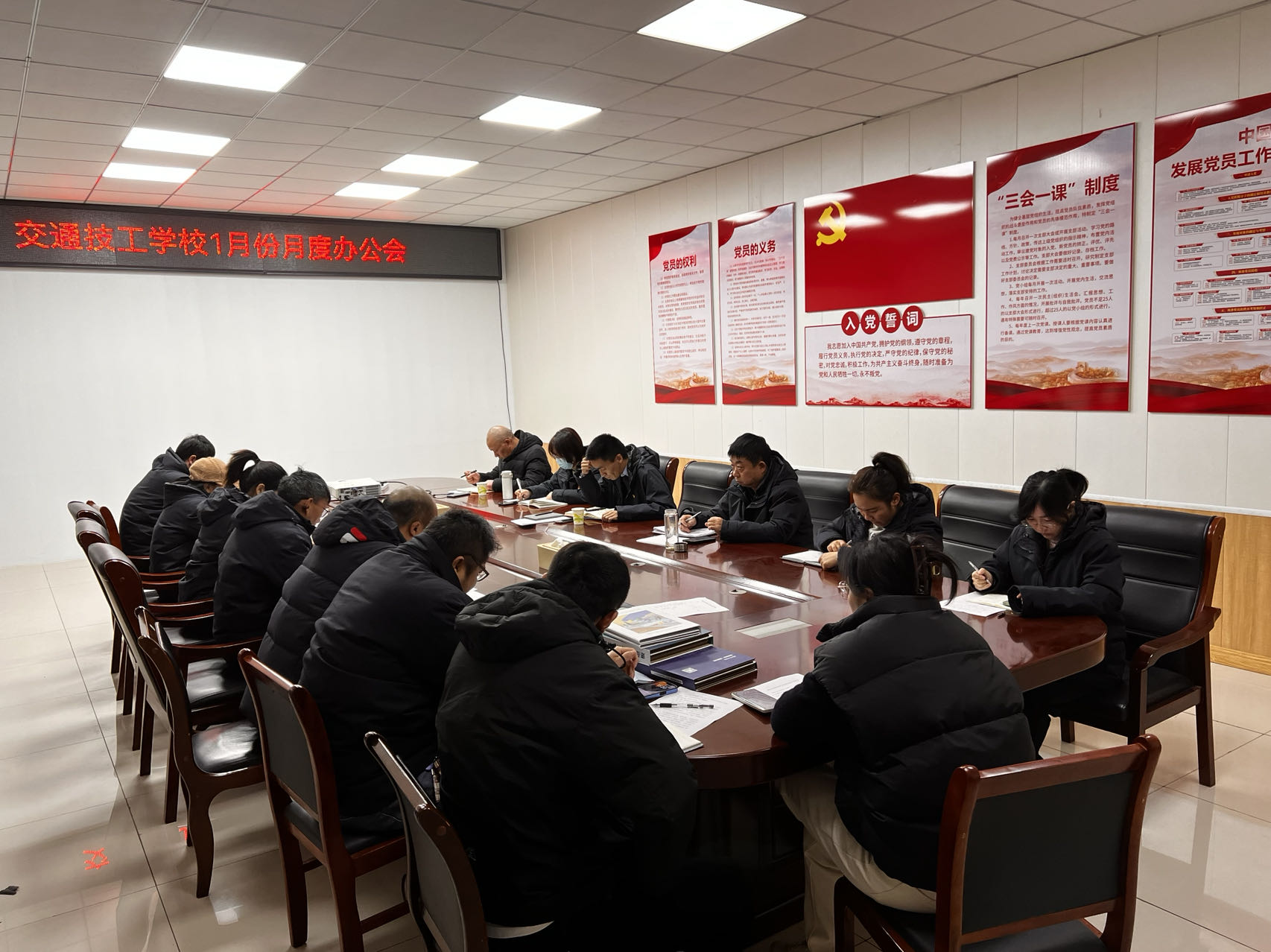 7bfe81ad3947c0bb32652eb6acac4bf.jpg 7bfe81ad3947c0bb32652eb6acac4bf.jpg